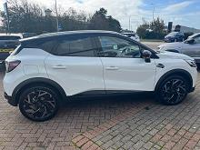 2025 75 Renault Captur 1.8 E-tech Full Hybrid 160 Esprit Alpine 5dr Auto Hybrid Petrol Automatic In Arctic White / Black Roof