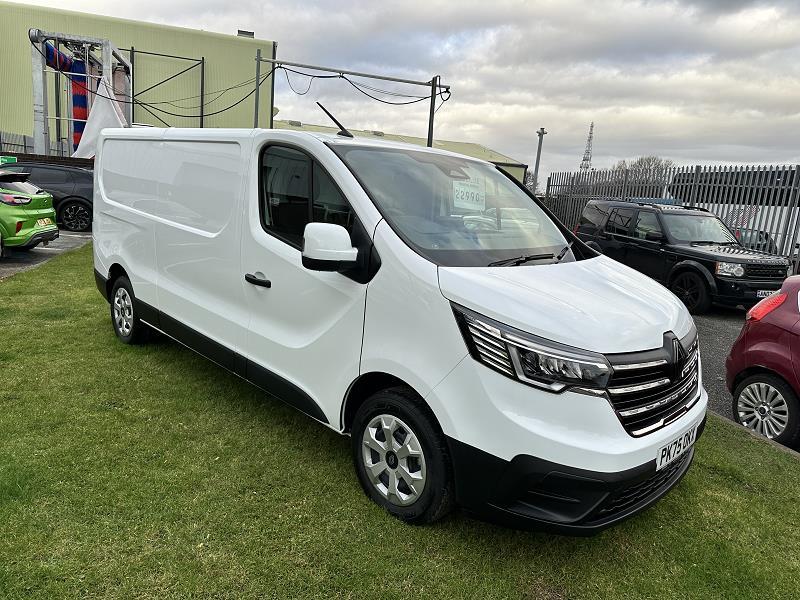 2025 75 Renault Trafic Ll30 Blue Dci 130 Advance [safety] Van Diesel Manual In Glacier White