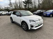 2025 75 Renault 5 90kw Techno Urban Range 40kwh 5dr Auto Electric Automatic In Arctic White / Black Roof