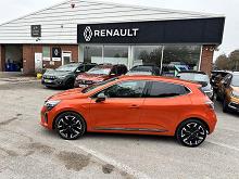 2024 24 Renault Clio 1.6 E-tech Full Hybrid 145 Techno 5dr Auto Hybrid Petrol Automatic In Valencia Orange