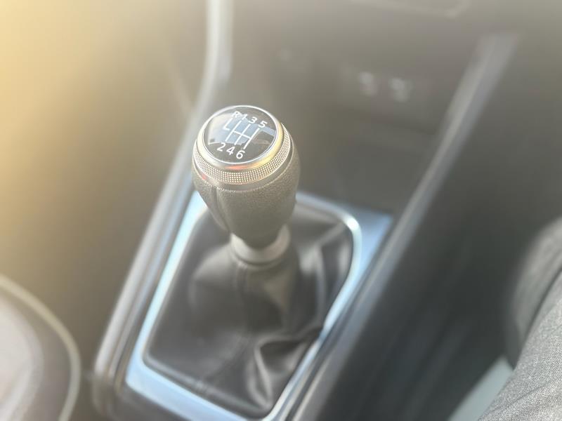 2025 25 Renault Captur 1.0 Tce 90 Techno 5dr Petrol Manual In Arct Wht+dmd Rf