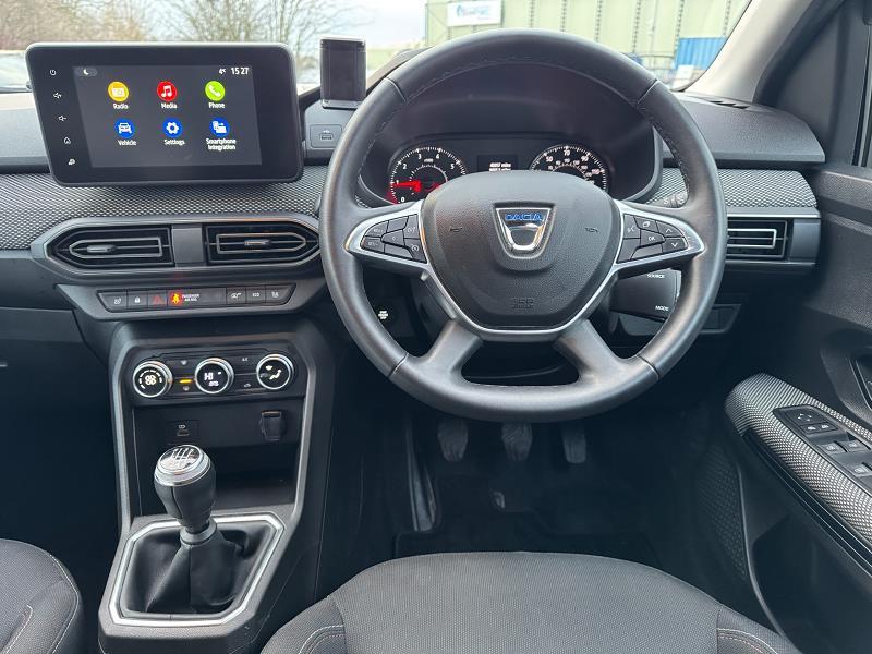 2022 72 Dacia Jogger 1.0 Tce Extreme Se 5dr Petrol Manual In Orange