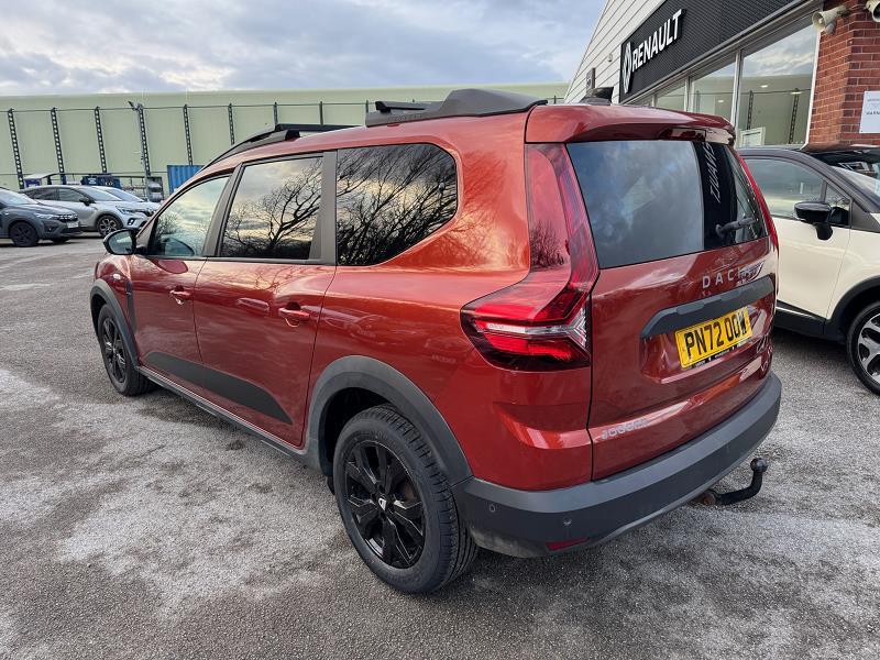 2022 72 Dacia Jogger 1.0 Tce Extreme Se 5dr Petrol Manual In Orange