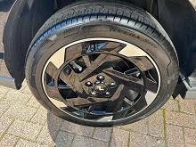 2024 24 Hyundai Kona 160kw N Line 65kwh 5dr Auto Electric Automatic In Black