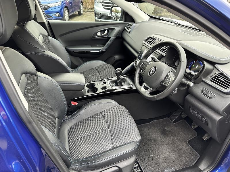 2019 69 Renault Kadjar 1.5 Blue Dci S Edition 5dr Diesel Manual In Blue