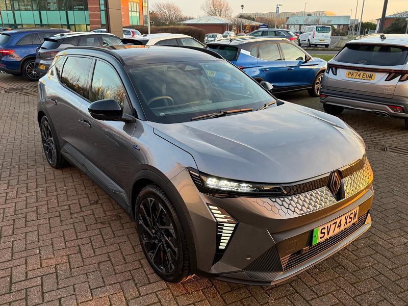 2024 74 Renault Scenic E-tech 160kw Esprit Alpine 87kwh Long Range 5dr Auto Electric Automatic In Grey/black