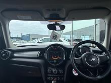 2023 23 Renault Captur 1.6 E-tech Full Hybrid 145 Engineered 5dr Auto Hybrid Electric Automatic In Arctic White With Black Roof