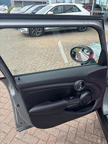 2023 23 Renault Captur 1.6 E-tech Full Hybrid 145 Engineered 5dr Auto Hybrid Electric Automatic In Arctic White With Black Roof