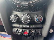 2023 23 Renault Captur 1.6 E-tech Full Hybrid 145 Engineered 5dr Auto Hybrid Electric Automatic In Arctic White With Black Roof