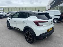 2023 23 Renault Captur 1.6 E-tech Full Hybrid 145 Engineered 5dr Auto Hybrid Electric Automatic In Arctic White With Black Roof