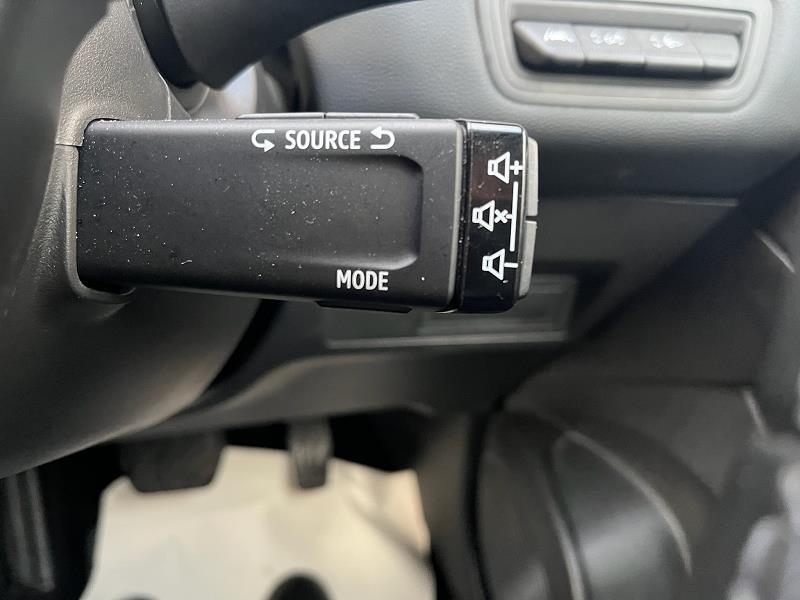 2022 72 Renault Captur 1.6 E-tech Full Hybrid 145 Techno 5dr Auto Hybrid Electric Automatic In Iron Blue