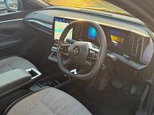 2024 74 Renault Megane E-tech Ev60 160kw Techno Comfort Range 60kwh 5dr Auto Electric Automatic In Black